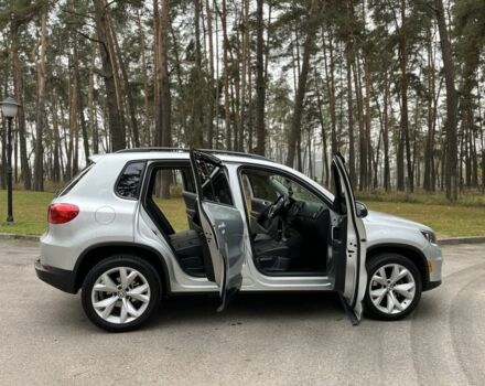 Серый Фольксваген Тигуан, объемом двигателя 2 л и пробегом 194 тыс. км за 12400 $, фото 11 на Automoto.ua