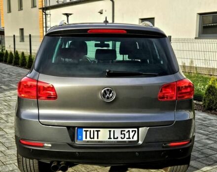 Серый Фольксваген Тигуан, объемом двигателя 2 л и пробегом 180 тыс. км за 8600 $, фото 11 на Automoto.ua