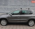Сірий Фольксваген Тігуан, об'ємом двигуна 2 л та пробігом 150 тис. км за 13999 $, фото 2 на Automoto.ua