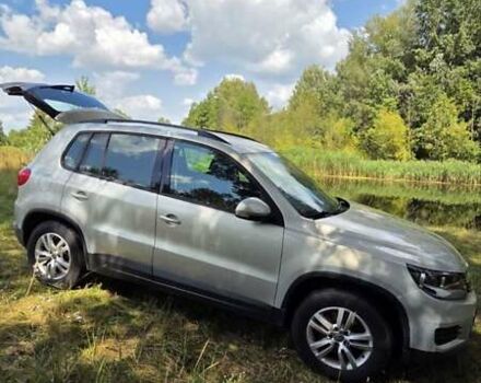 Сірий Фольксваген Тігуан, об'ємом двигуна 1.98 л та пробігом 112 тис. км за 15000 $, фото 3 на Automoto.ua