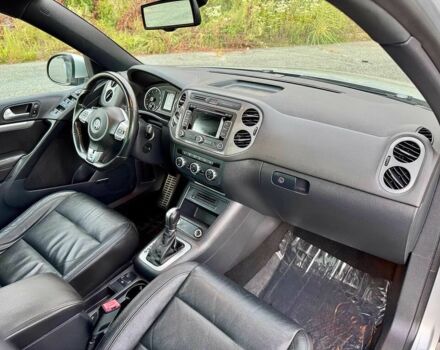 Серый Фольксваген Тигуан, объемом двигателя 2 л и пробегом 77 тыс. км за 9000 $, фото 11 на Automoto.ua