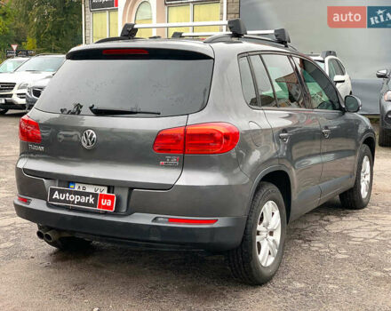 Серый Фольксваген Тигуан, объемом двигателя 2 л и пробегом 195 тыс. км за 15340 $, фото 6 на Automoto.ua