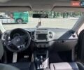 Сірий Фольксваген Тігуан, об'ємом двигуна 1.98 л та пробігом 175 тис. км за 13100 $, фото 14 на Automoto.ua