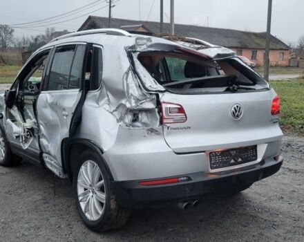 Серый Фольксваген Тигуан, объемом двигателя 0 л и пробегом 250 тыс. км за 3500 $, фото 3 на Automoto.ua