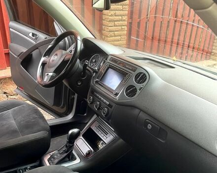 Серый Фольксваген Тигуан, объемом двигателя 2 л и пробегом 159 тыс. км за 16000 $, фото 5 на Automoto.ua