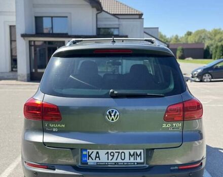 Сірий Фольксваген Тігуан, об'ємом двигуна 1.97 л та пробігом 220 тис. км за 16900 $, фото 2 на Automoto.ua