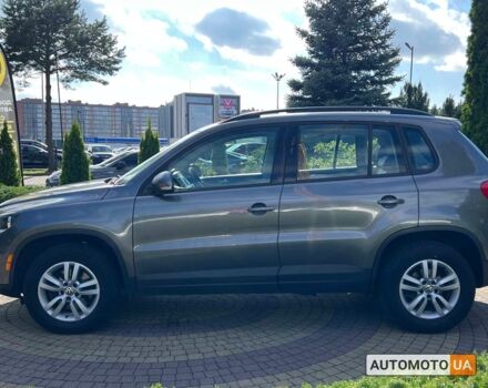 Сірий Фольксваген Тігуан, об'ємом двигуна 2 л та пробігом 243 тис. км за 13200 $, фото 3 на Automoto.ua