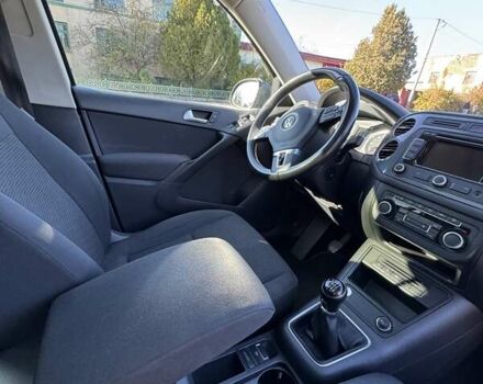 Серый Фольксваген Тигуан, объемом двигателя 1.97 л и пробегом 159 тыс. км за 16500 $, фото 11 на Automoto.ua