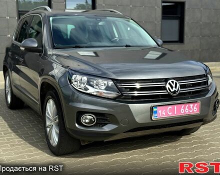 Серый Фольксваген Тигуан, объемом двигателя 2 л и пробегом 160 тыс. км за 13500 $, фото 2 на Automoto.ua