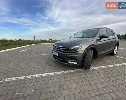 Серый Фольксваген Тигуан, объемом двигателя 2 л и пробегом 245 тыс. км за 26999 $, фото 8 на Automoto.ua