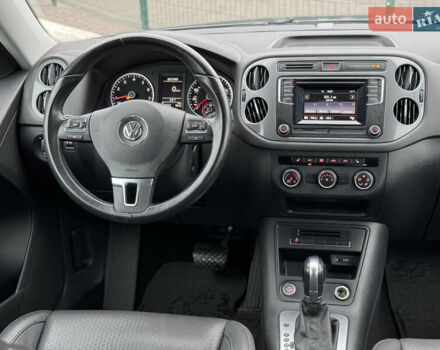 Серый Фольксваген Тигуан, объемом двигателя 2 л и пробегом 169 тыс. км за 12300 $, фото 21 на Automoto.ua