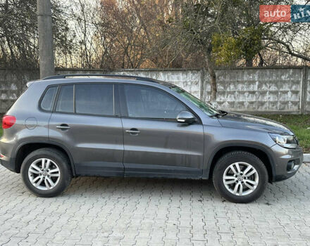 Сірий Фольксваген Тігуан, об'ємом двигуна 1.98 л та пробігом 68 тис. км за 13600 $, фото 1 на Automoto.ua