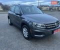 Серый Фольксваген Тигуан, объемом двигателя 2 л и пробегом 220 тыс. км за 12350 $, фото 1 на Automoto.ua