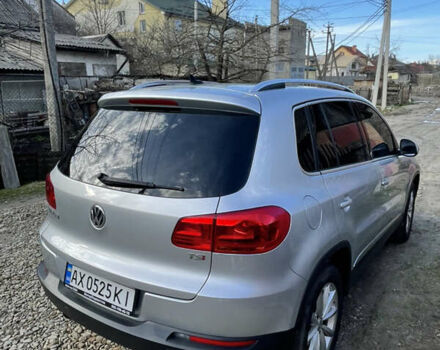 Сірий Фольксваген Тігуан, об'ємом двигуна 2 л та пробігом 40 тис. км за 17999 $, фото 4 на Automoto.ua