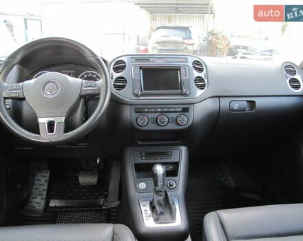 Серый Фольксваген Тигуан, объемом двигателя 2 л и пробегом 186 тыс. км за 14900 $, фото 43 на Automoto.ua