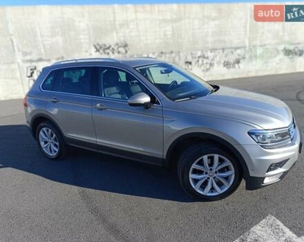 Сірий Фольксваген Тігуан, об'ємом двигуна 1.98 л та пробігом 298 тис. км за 23800 $, фото 6 на Automoto.ua