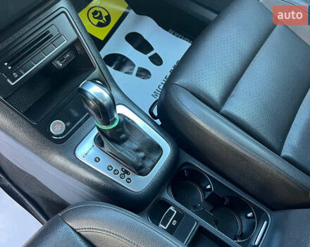 Серый Фольксваген Тигуан, объемом двигателя 2 л и пробегом 193 тыс. км за 13700 $, фото 9 на Automoto.ua