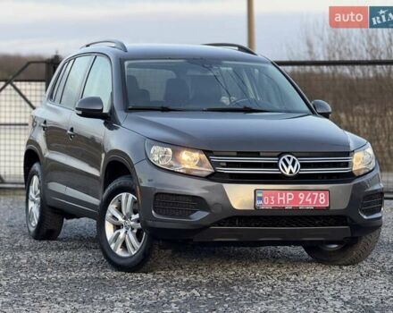 Серый Фольксваген Тигуан, объемом двигателя 2 л и пробегом 135 тыс. км за 11950 $, фото 1 на Automoto.ua