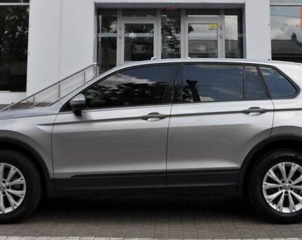 Сірий Фольксваген Тігуан, об'ємом двигуна 1.98 л та пробігом 174 тис. км за 20300 $, фото 3 на Automoto.ua