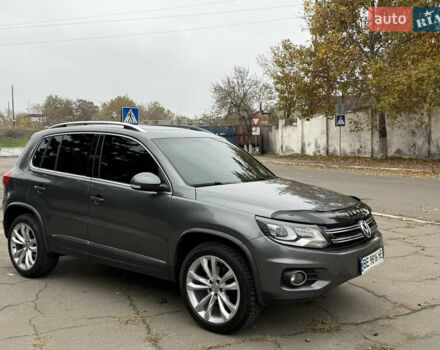 Серый Фольксваген Тигуан, объемом двигателя 2 л и пробегом 163 тыс. км за 15700 $, фото 60 на Automoto.ua
