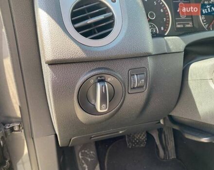 Серый Фольксваген Тигуан, объемом двигателя 1.98 л и пробегом 99 тыс. км за 12300 $, фото 10 на Automoto.ua