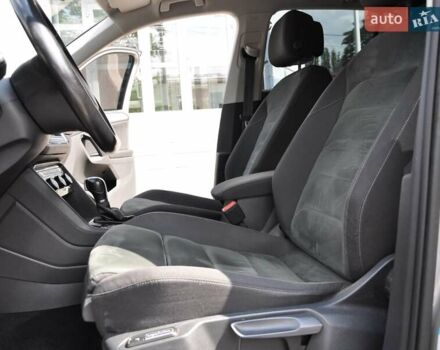 Сірий Фольксваген Тігуан, об'ємом двигуна 1.98 л та пробігом 174 тис. км за 20300 $, фото 27 на Automoto.ua