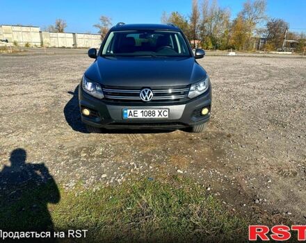 Серый Фольксваген Тигуан, объемом двигателя 2 л и пробегом 195 тыс. км за 13000 $, фото 5 на Automoto.ua