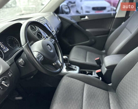 Серый Фольксваген Тигуан, объемом двигателя 1.39 л и пробегом 154 тыс. км за 14500 $, фото 18 на Automoto.ua