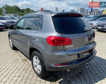 Серый Фольксваген Тигуан, объемом двигателя 1.98 л и пробегом 99 тыс. км за 12300 $, фото 3 на Automoto.ua