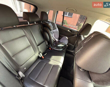 Серый Фольксваген Тигуан, объемом двигателя 1.98 л и пробегом 142 тыс. км за 12800 $, фото 17 на Automoto.ua