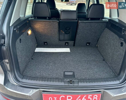 Сірий Фольксваген Тігуан, об'ємом двигуна 2 л та пробігом 150 тис. км за 12300 $, фото 30 на Automoto.ua