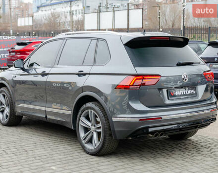 Серый Фольксваген Тигуан, объемом двигателя 1.98 л и пробегом 124 тыс. км за 25700 $, фото 8 на Automoto.ua