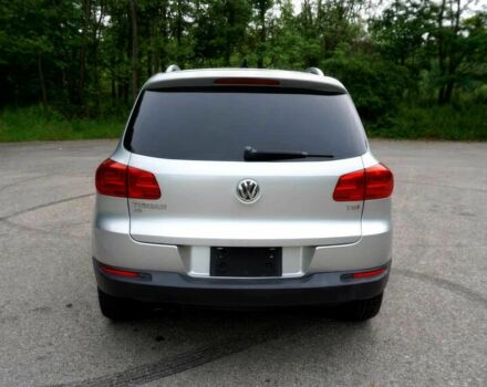 Серый Фольксваген Тигуан, объемом двигателя 2 л и пробегом 77 тыс. км за 4500 $, фото 5 на Automoto.ua