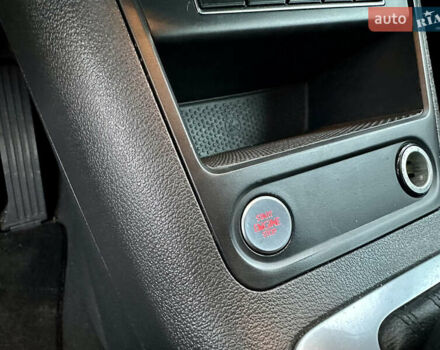 Сірий Фольксваген Тігуан, об'ємом двигуна 2 л та пробігом 150 тис. км за 12300 $, фото 21 на Automoto.ua