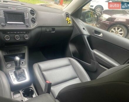 Серый Фольксваген Тигуан, объемом двигателя 2 л и пробегом 95 тыс. км за 14976 $, фото 10 на Automoto.ua