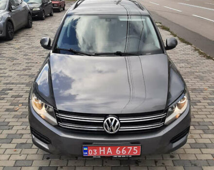 Сірий Фольксваген Тігуан, об'ємом двигуна 2 л та пробігом 206 тис. км за 12600 $, фото 3 на Automoto.ua