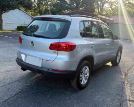 Сірий Фольксваген Тігуан, об'ємом двигуна 2 л та пробігом 71 тис. км за 7600 $, фото 7 на Automoto.ua