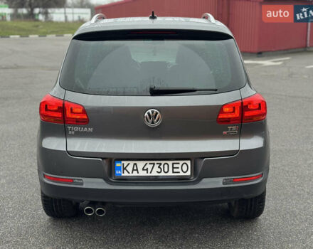 Серый Фольксваген Тигуан, объемом двигателя 2 л и пробегом 106 тыс. км за 15300 $, фото 5 на Automoto.ua
