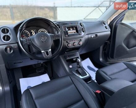 Серый Фольксваген Тигуан, объемом двигателя 2 л и пробегом 135 тыс. км за 11950 $, фото 63 на Automoto.ua
