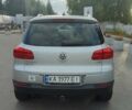 Сірий Фольксваген Тігуан, об'ємом двигуна 1.98 л та пробігом 119 тис. км за 14400 $, фото 4 на Automoto.ua
