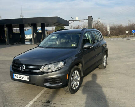 Сірий Фольксваген Тігуан, об'ємом двигуна 1.98 л та пробігом 120 тис. км за 12800 $, фото 3 на Automoto.ua