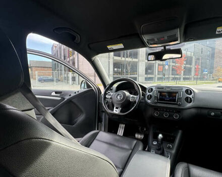 Сірий Фольксваген Тігуан, об'ємом двигуна 2 л та пробігом 175 тис. км за 12750 $, фото 59 на Automoto.ua