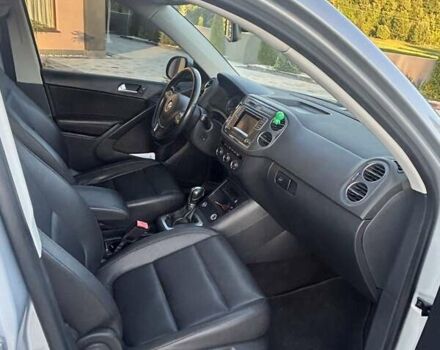 Серый Фольксваген Тигуан, объемом двигателя 1.98 л и пробегом 210 тыс. км за 12900 $, фото 7 на Automoto.ua