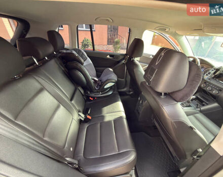 Серый Фольксваген Тигуан, объемом двигателя 1.98 л и пробегом 142 тыс. км за 12800 $, фото 16 на Automoto.ua