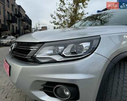 Сірий Фольксваген Тігуан, об'ємом двигуна 2 л та пробігом 175 тис. км за 12750 $, фото 25 на Automoto.ua