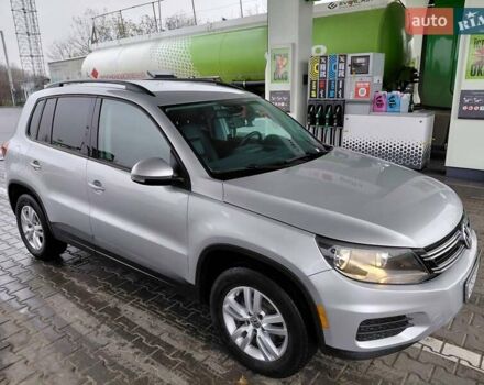 Серый Фольксваген Тигуан, объемом двигателя 1.98 л и пробегом 143 тыс. км за 12950 $, фото 2 на Automoto.ua
