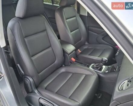 Сірий Фольксваген Тігуан, об'ємом двигуна 2 л та пробігом 190 тис. км за 11650 $, фото 17 на Automoto.ua