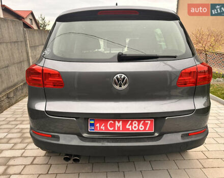 Сірий Фольксваген Тігуан, об'ємом двигуна 1.98 л та пробігом 196 тис. км за 12900 $, фото 3 на Automoto.ua