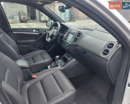 Серый Фольксваген Тигуан, объемом двигателя 1.98 л и пробегом 132 тыс. км за 12900 $, фото 42 на Automoto.ua