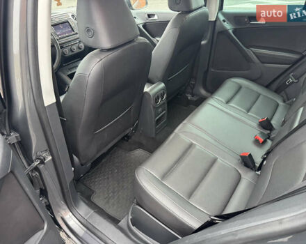 Серый Фольксваген Тигуан, объемом двигателя 2 л и пробегом 106 тыс. км за 15300 $, фото 17 на Automoto.ua